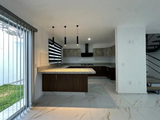 Casa en renta Avenida Madeiras 196 210, Zapopan, Jalisco, 45134, Mex