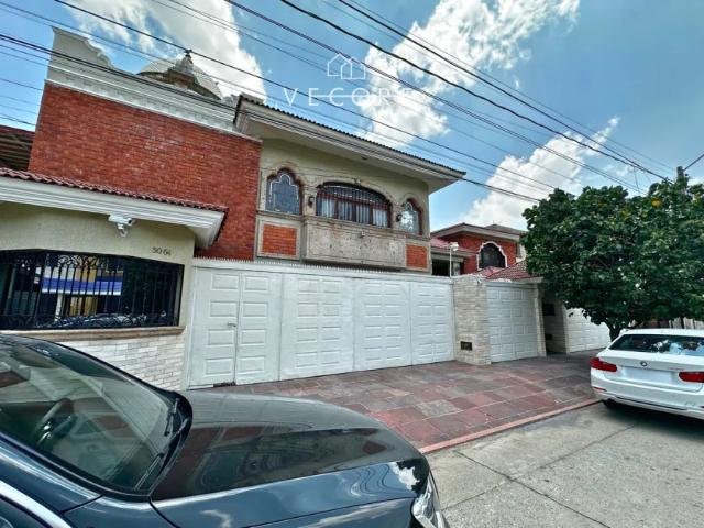 Casa en renta Avenida Miguel Ángel, Real Vallarta, Zapopan, Jalisco, 45020, Mex