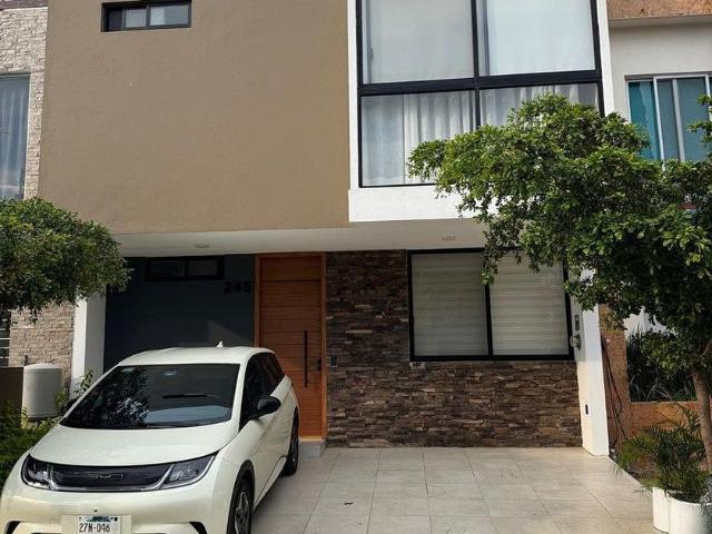 Casa en renta Avenida Nueva Galicia, La Tijera, Tlajomulco De Zúñiga, Región Centro, Jalisco, 45051, México