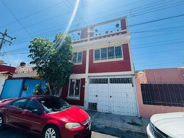 Casa en renta Avenida San Ignacio, La Hacienda, Heróica Puebla De Zaragoza, Puebla, 72570, Mex