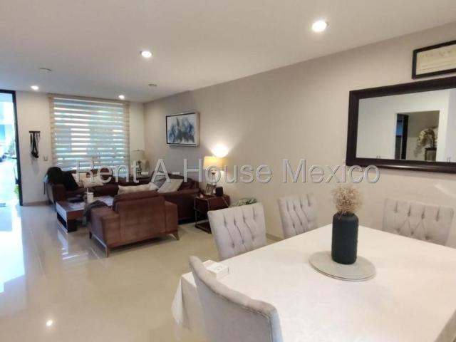 Casa en renta Avenida Santa Rosa 5041, Valle De Juriquilla, Juriquilla, Querétaro, México