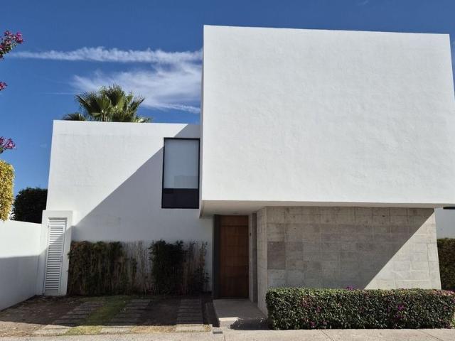 Casa en renta Avenida Santa Rosa, Delegación Félix Osores, Municipio De Querétaro, Querétaro, 11101, México