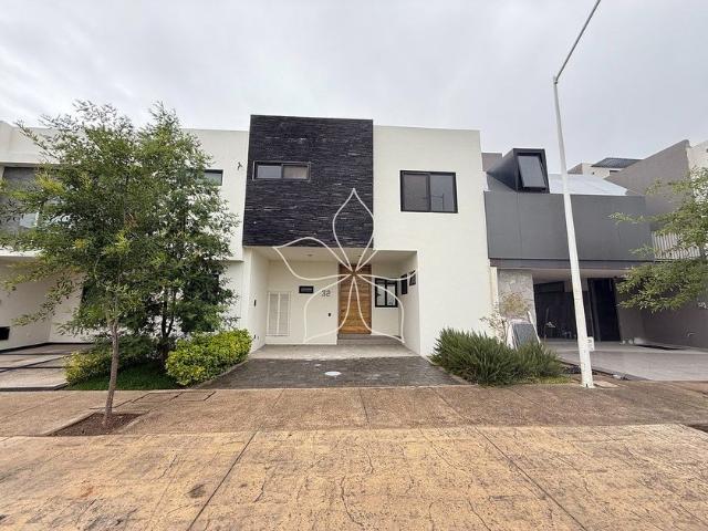 Casa en renta Avenida Paseos Solares, Solares, San Juan De Ocotán, Zapopan, Región Centro, Jalisco, 45222, México