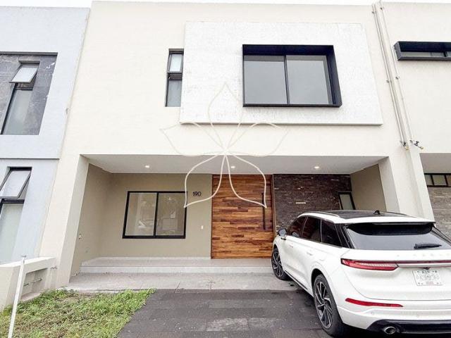 Casa en renta Avenida Paseos Solares, Solares, San Juan De Ocotán, Zapopan, Región Centro, Jalisco, 45222, México