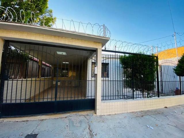 Casa en renta Avenida Plutarco Elías Calles & Aguirre Laredo, Los Colorines, Ciudad Juárez, Chihuahua, México