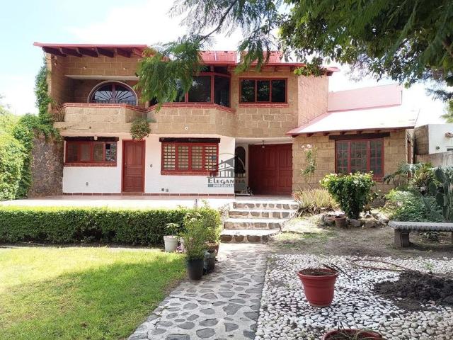 Casa en renta Avenida Rocallosa, Delegación Felipe Carrillo Puerto, Municipio De Querétaro, Querétaro, 38183, México