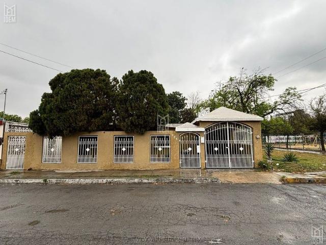 Casa en renta Avenida República Mexicana, San Nicolás De Los Garza, Nuevo León, 66465, México