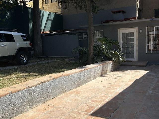 Casa en renta Avenida Toluca, Olivar De Los Padres, Ciudad De México, Álvaro Obregón, Ciudad De México, 01780, México
