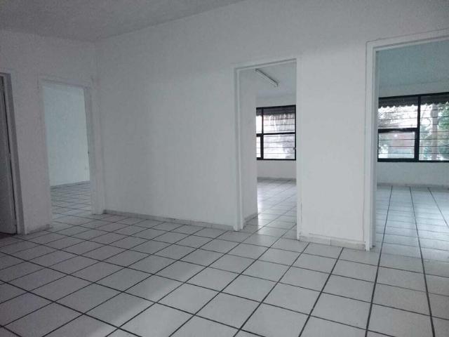 Casa en renta Avenida Teziutlán Sur, La Paz, Puebla, 72160, Mex