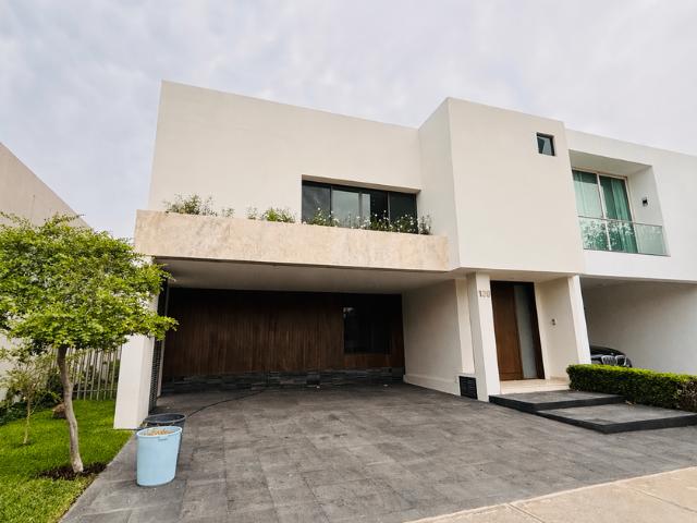 Casa en renta Avenida Universidad, Zapopan, Jalisco, México