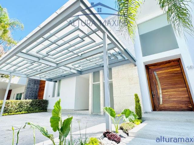 Casa en renta Avenida Verona, Colinas De Los Virreyes, San Juan De Ocotán, Zapopan, Región Centro, Jalisco, 47017, México