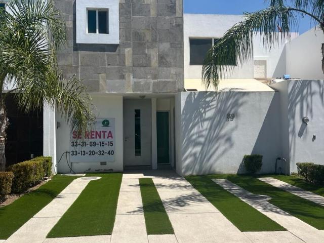 CASA EN RENTA AVIACION / EL REAL 1 / A 5 MIN TEC DE MTY