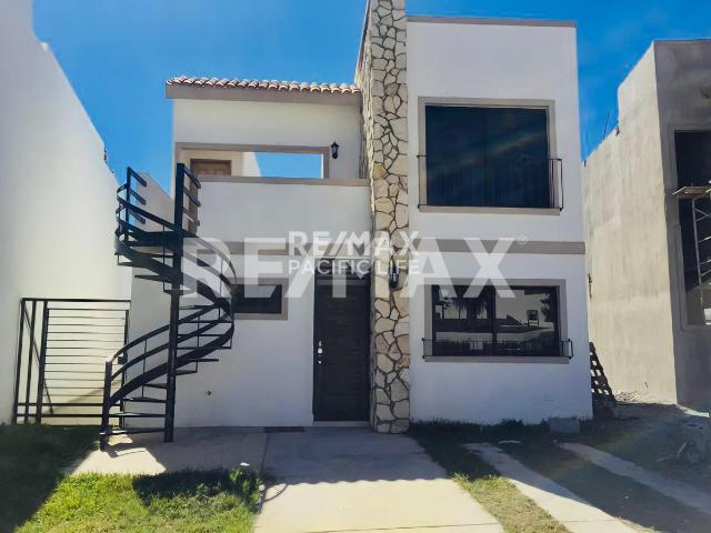 CASA EN RENTA EN FRACCIONAMIENTO AZUL PACIFIC