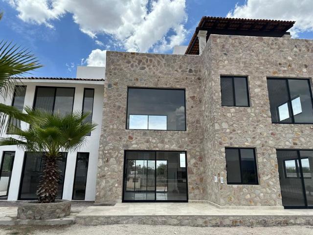 Casa en renta A La Cieneguita, Estación F.f.c.c San Miguel De Allende, Guanajuato, México