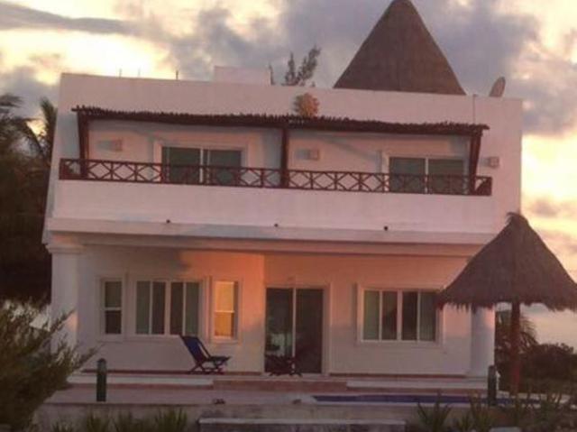 CASA EN RENTA A LA ORILLA DEL MAR 3 RECAMARAS, SAN BRUNO