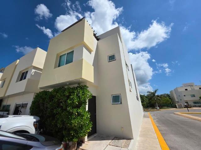 Casa en renta A METROS DE LA PLAYA