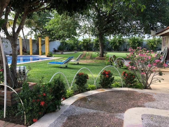 Casa en renta Calle Melocotones, Acapulco, Acapulco De Juárez, Guerrero, 39300, México