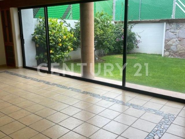 CASA EN RENTA AL NORTE DE LA CIUDAD