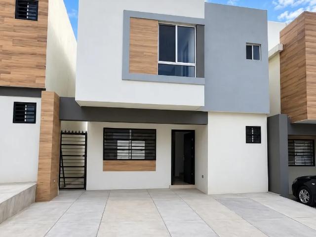 CASA EN RENTA AL PONIENTE DE SALTILLO, COAH