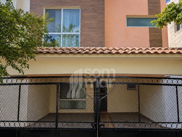 Casa en renta al sur de Saltillo | Fracc. Privado La Estrella