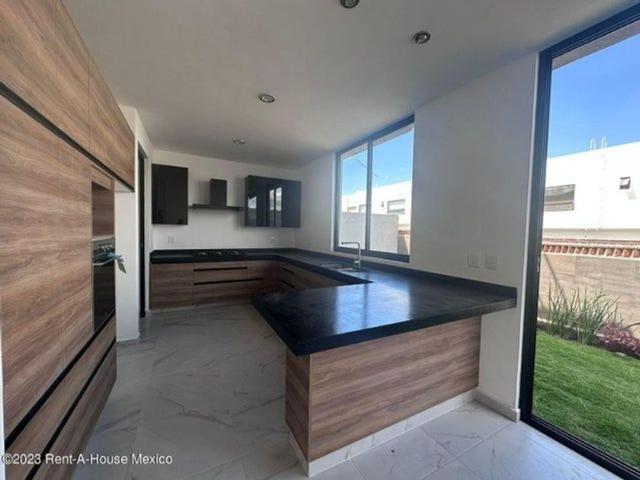 Casa en renta Altozano Querétaro, Anillo Vial Fray Junípero Serra, Santiago De Querétaro, Querétaro, México