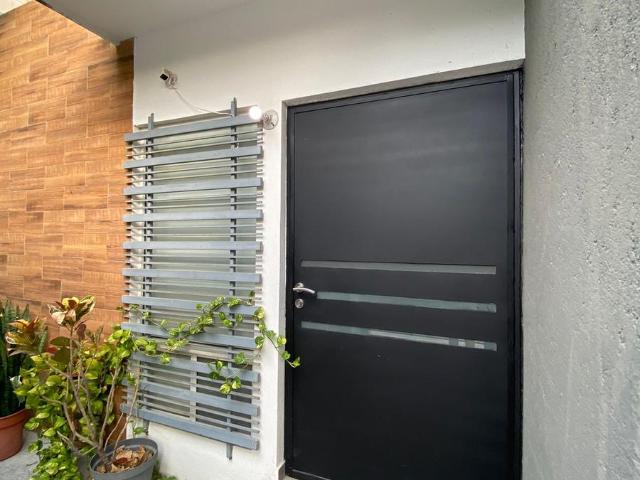 Casa en renta Altavista Sur, Monterrey, N.L. Amueblada y equipada