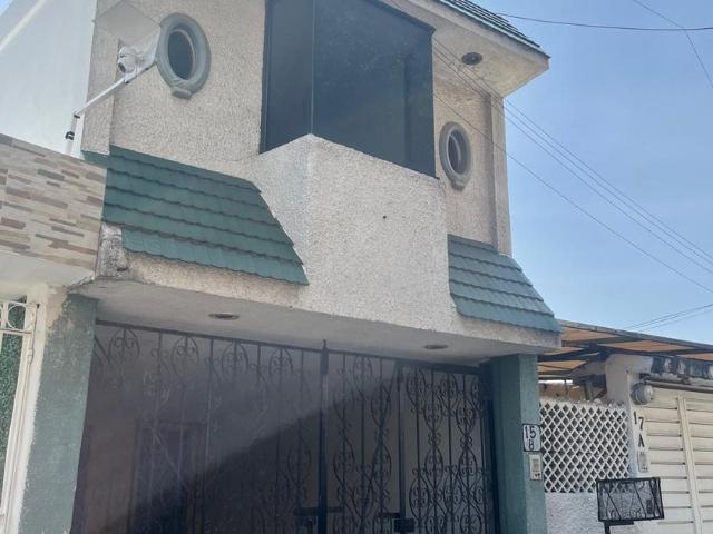 Casa en renta Amor 15, Mz 001, Habitacional Lomas Boulevares, Tlalnepantla De Baz, Estado De México, México