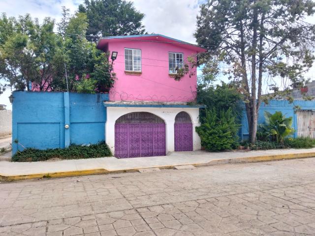 Casa en Renta, Amplia y con Jardín