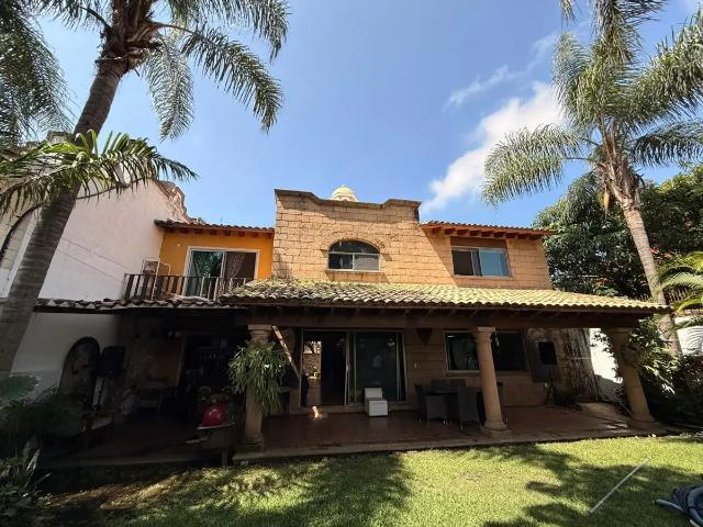 Casa en renta amplia y lista para tu familia Las Fincas