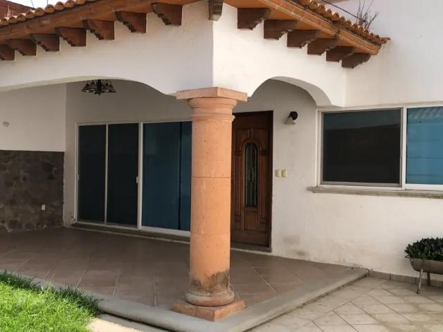 Casa en RENTA ampliacion vista Hermosa