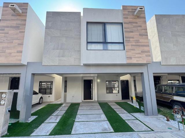 CASA EN RENTA AMUEBLADA