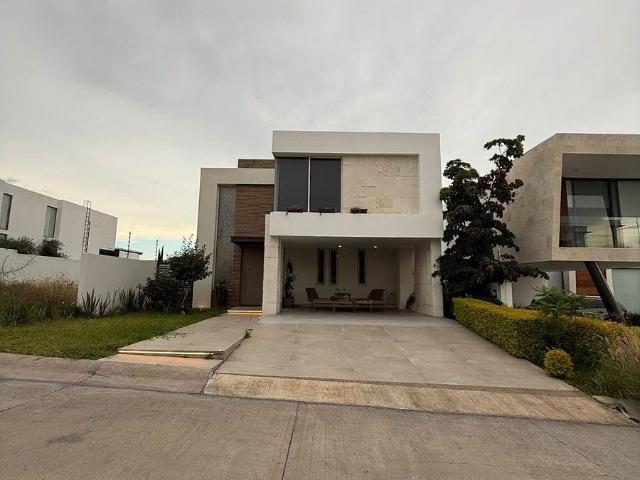 Casa en renta amueblada