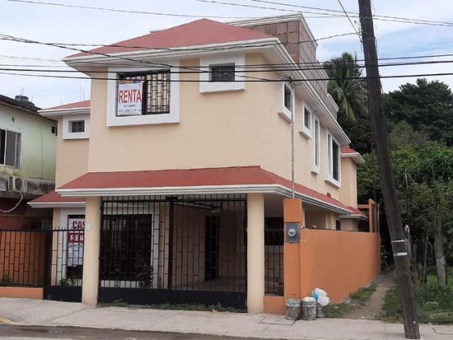 CASA EN RENTA AMUEBLADA
