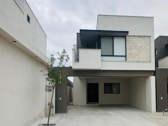 Casa en Renta, Amueblada y Equipada, en Caleido Residencial, Escobedo NL