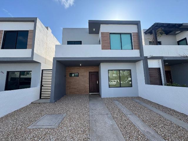 Casa en RENTA AMUEBLADA y EQUIPADA en La Paz, BCS
