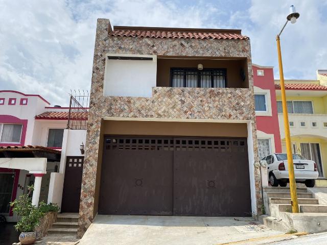 Casa en renta, amueblada con alberca en Fracc. Sebastián, Chiapa de Corzo