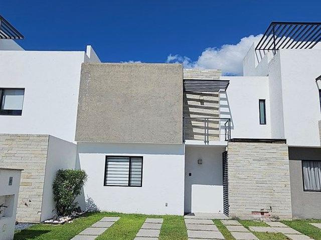 Casa en renta Amueblada en Zibata