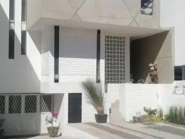 Casa En Renta Amueblada En Zibata