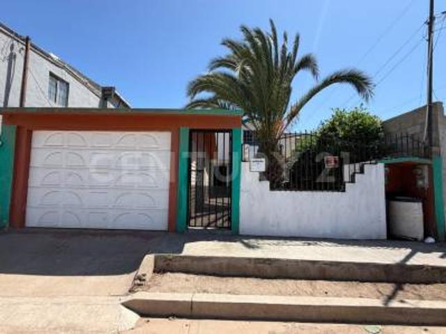 CASA EN RENTA AMUEBLADA EN COLONIA AEROPUERTO EN ENSENADA BAJA CALIFORNIA