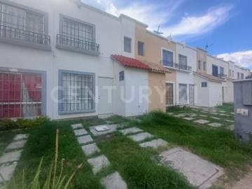 Casa en Renta Amueblada en fraccionamiento privado Puerta de San Carlos