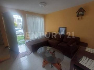 Casa en Renta Amueblada en fraccionamiento privado Puerta de San Carlos