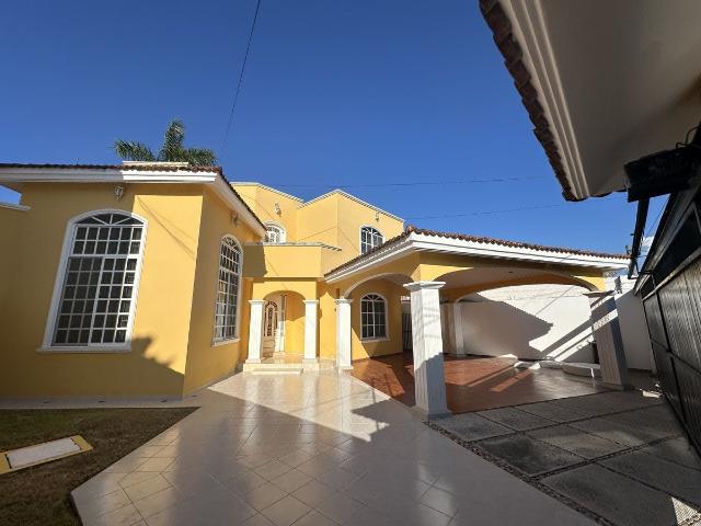 CASA EN RENTA AMUEBLADA EN FRACCIORAMA 2000