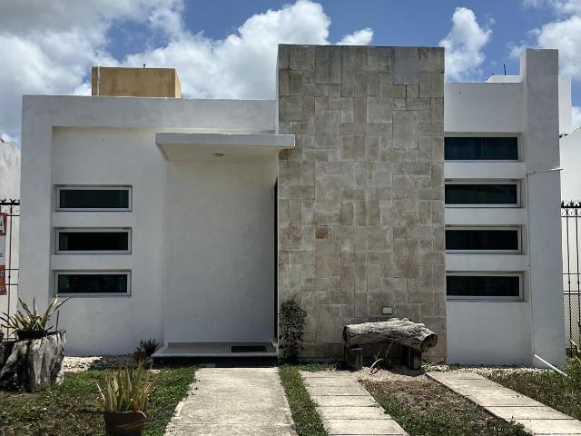 Casa en renta amueblada en Gran Santa Fe Plus Canc?n, 2 rec?maras y estudio independiente