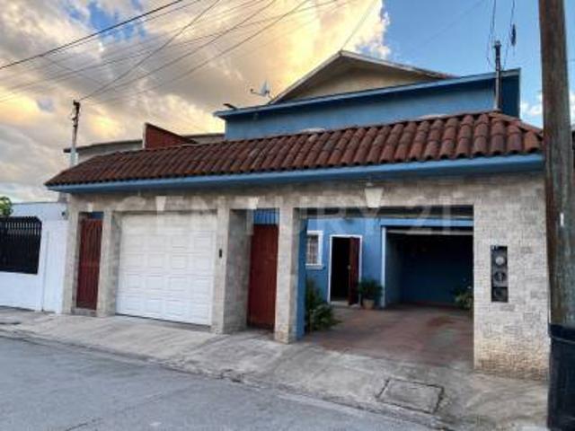 CASA EN RENTA AMUEBLADA EN GUAYCURA, TIJUANA, B. C