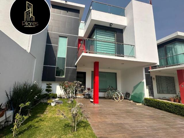 CASA EN RENTA AMUEBLADA EN PACHUCA A LA SALIDA A CDMX 4 RECAMARAS