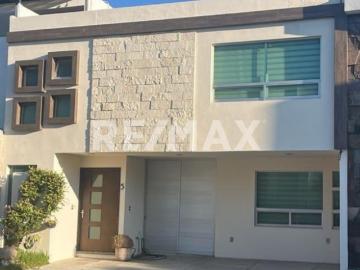 CASA EN RENTA AMUEBLADA EN PARQUE NUEVO LEON, LOMAS DE ANGELOPOLIS