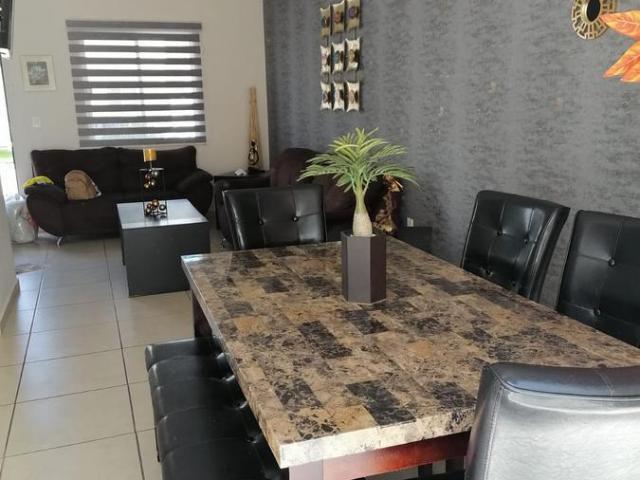 CASA EN RENTA AMUEBLADA EN PUNTA SANTA MONICA