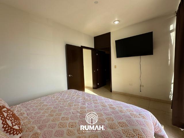 CASA EN RENTA AMUEBLADA EN REAL DEL VALLE COTO 14