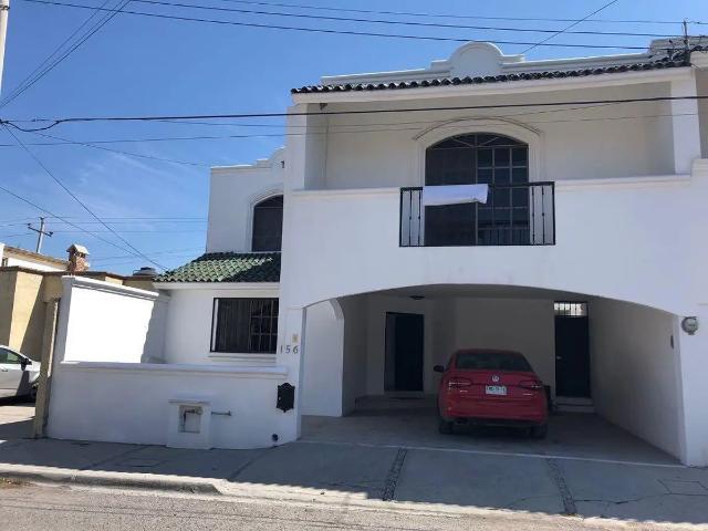 CASA EN RENTA AMUEBLADA EN SALTILLO