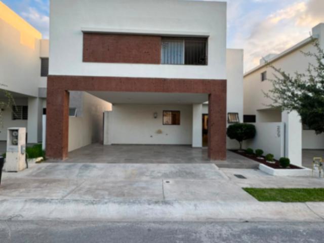 Casa en Renta Amueblada en Sorrento Etapa 1, Saltillo Norte | 3 Recámaras con Baño | Alberca